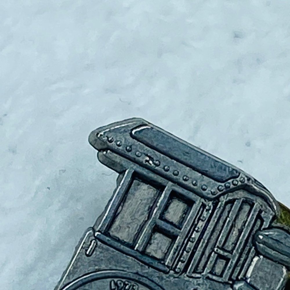 1998 HMK Train 25th Anniversary Tie Tack Pin Pewter Silver Color Steam Engine - Picture 4 of 16